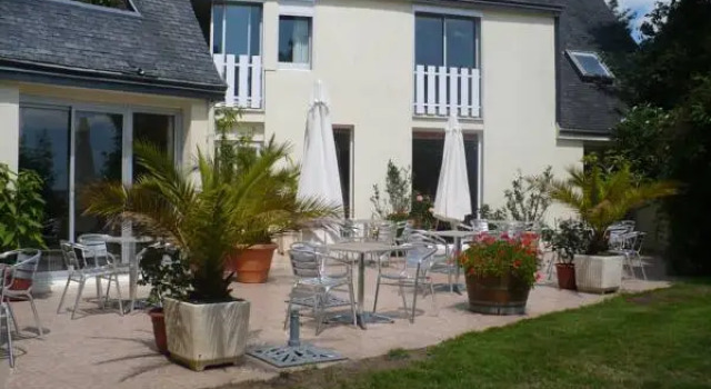 Номер Standard Logis Latitude Ouest Hôtel Restaurant & Spa