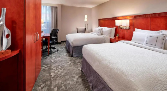 Четырёхместный номер Standard Courtyard Vallejo Napa Valley