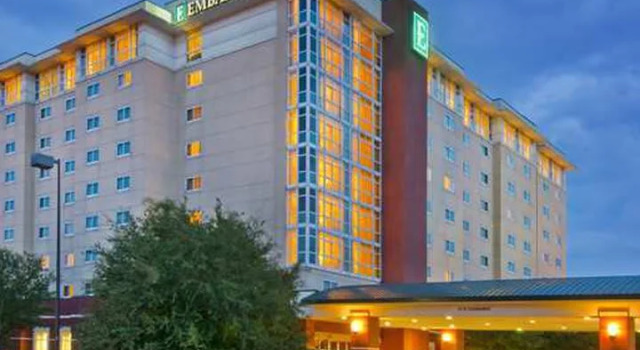 Одноместный номер Standard Embassy Suites by Hilton Charleston Airport Convention Ctr