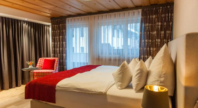 Standard triplă cameră cu balcon Laerchenhof