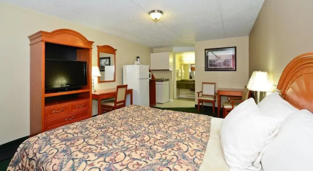 Angus Inn Motel, Rezerwuj Motel Motele w Simcoe County, Motel