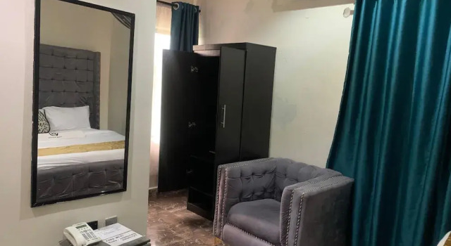 Hilton Garden Hotel, Boek Hotel Orba Enugu