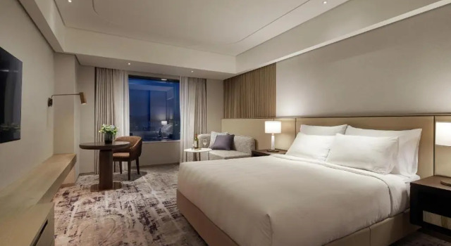 Двухместный номер Deluxe с видом на озеро Lotte Hotel World