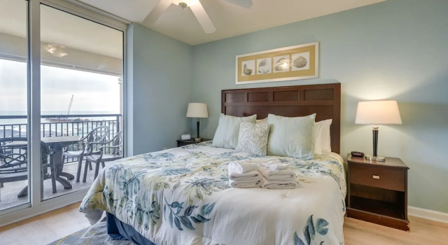 North Myrtle Beach Oceanfront Condo w/ Pool Access, Забронировать Апартаменты/квартира Апартаменты Южной Каролины, Апартаменты/квартира