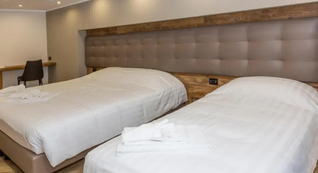 Трёхместный номер Standard Hotel K2