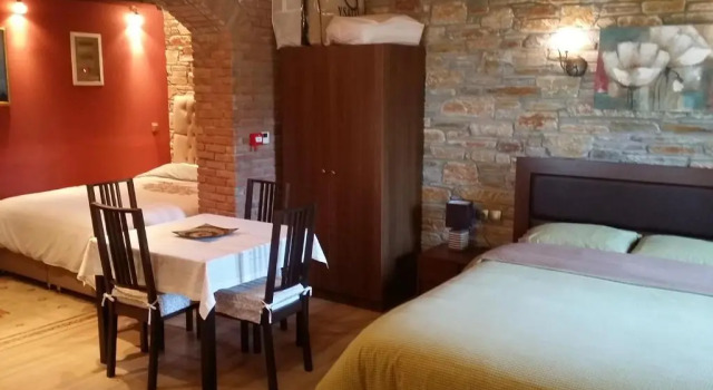 Pacithea Villas, Rezerwuj Willa Hotele w Milies z basenem, Basen