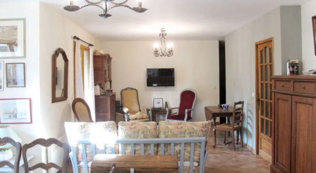 La Bignone (REG130), Забронировать Отель Отели в центре Регюс, в центре