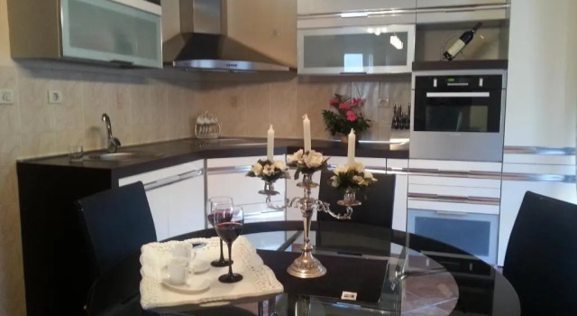 Апартаменты с балконом и с красивым видом из окна Apartment Savin