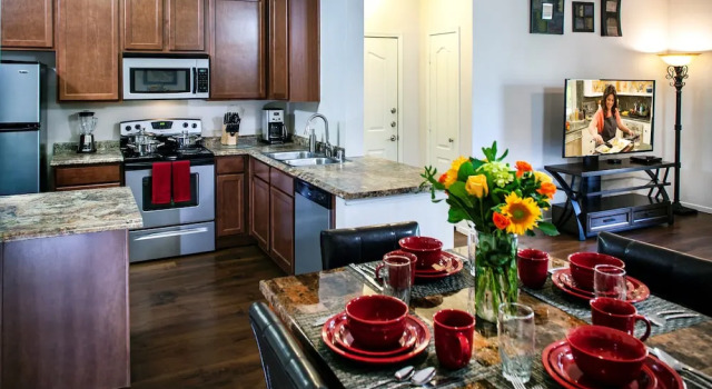Кровать в общем номере с 3 комнатами Luxury Condos by Meridian CondoResorts- Scottsdale