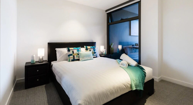 ESTHER, 2BDR South Yarra Apartment, Book Apartment South Yarra 