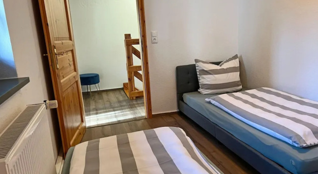 Wohnung in Dargun mit Pool und Streichelzoo, Забронировать Отель Отели Даргуна с парковкой, Парковка