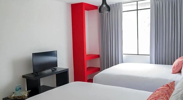 Номер Deluxe In & Out Hotel