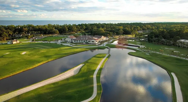 57 Woodbine Villas at The Sea Pines Resort, Забронировать Курортный отель Хилтон-Хед-Айленд Lowcountry, рядом с Поля для гольфа Heron Point and Ocean Course