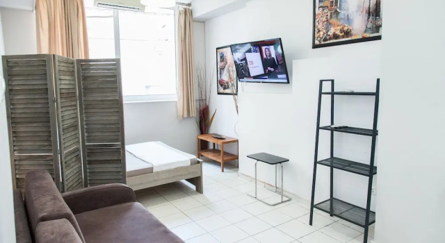 Cozy and Comfy Central Athens Apt.