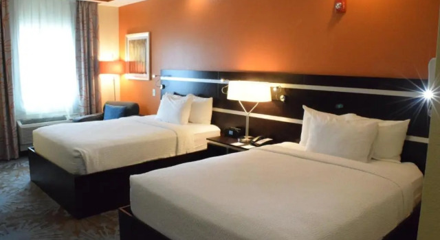 Четырёхместный номер Standard Fairfield Inn & Suites Houston-North Spring