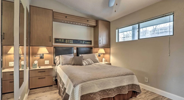 Lake of the Ozarks Views: Osage Beach Condo!, Забронировать Отель Отели в центре Осейдж-Бич, в центре