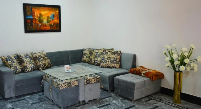 Апартаменты с балконом Khyber Guest House & Restaurant
