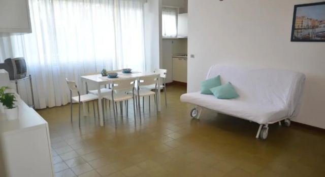 Appartamenti Massimo, Prenota Hotel Hotel a Veneto con parcheggio, Parcheggio