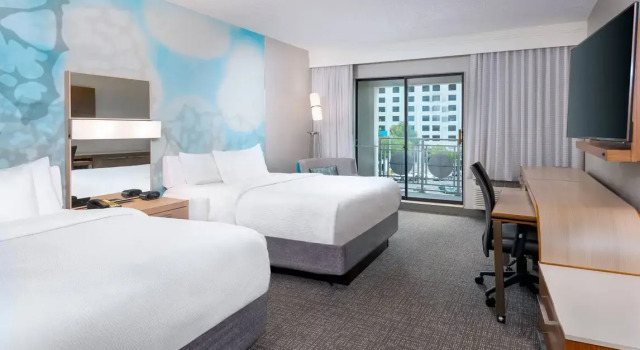 Четырёхместный номер Standard с балконом Residence Inn Tampa Downtown