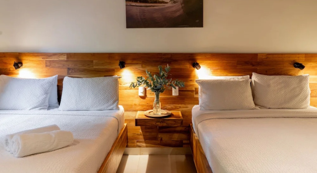 Santa Teresa Bungalows, Rezervovat Hotel Hotely v Puntarenas s parkováním, Parkování
