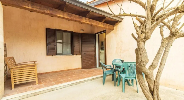 Студия с видом на сад Albergo Residenziale Menhirs