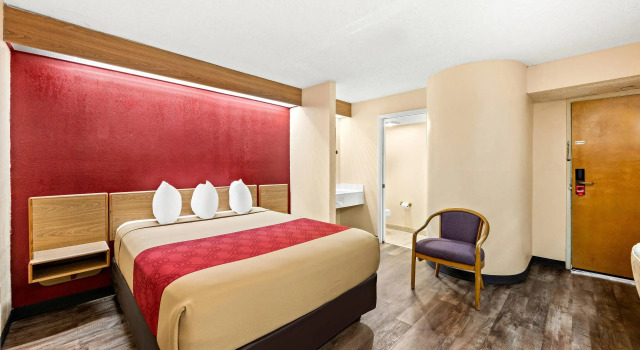 Двухместный номер Standard Econo Lodge London North