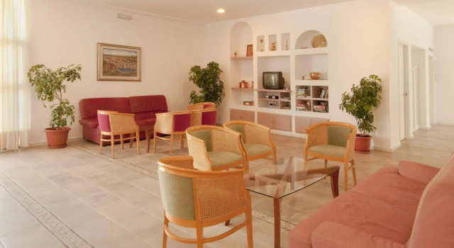 Alexandra Beach Hotel