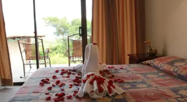 Hotel Hacienda de Kaluyo, Rezervați Hotel Estancia Machuma Cochabamba Region