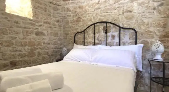 i Trulli del Fauno, Book Hotel Alberobello Bari Province