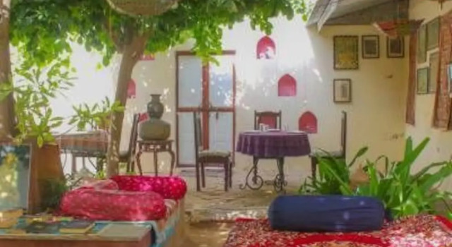 V Resorts Paawana Haveli Mandaawa, Забронировать Отель Отели штата Раджастхана с парковкой, Парковка