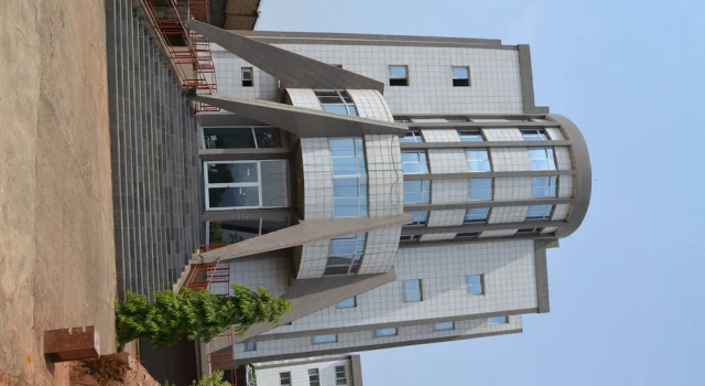Azam Hotel, Book Hotel 3-stjernede hoteller i Mezam, 3*