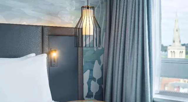 Люкс Superior с видом на город Mercure Bedford Centre Hotel