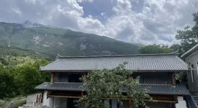 Wangjia Courtyard, Buchen Sie Hotel Hotels in Yunnan mit Parkplatz, Parkplätze