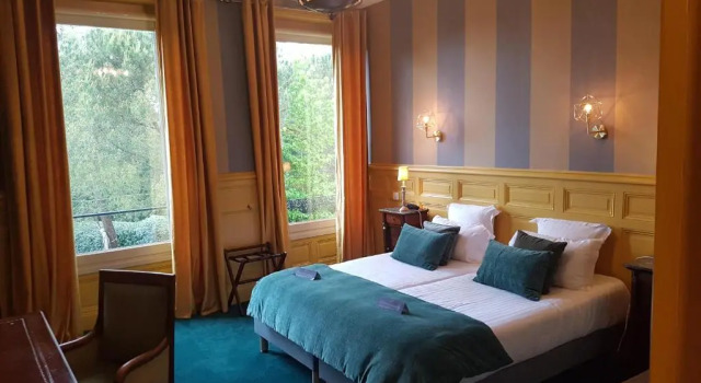 Двухместный номер Superior с видом на сад Hôtel The Originals Résidence de Rohan
