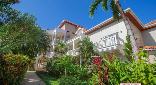 Lawson Rock - Seahorse 105 2 Bedroom Condo by RedAwning, Rezervovat Hotel Sandy Bay Roatán
