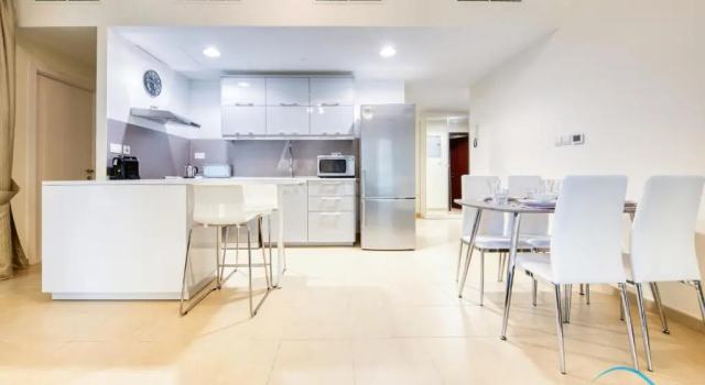 Classy 1BR in Bahar, Jumeirah Beach Residence by Deluxe Holiday Homes, Забронировать Отель Джумейра , рядом с Dubai Marina Yacht Club