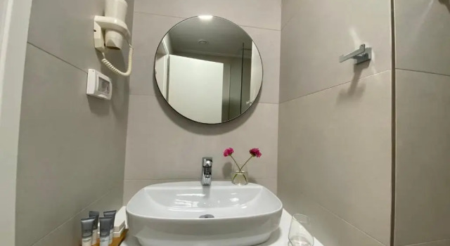 Двухместный номер Deluxe с балконом и с видом на море Hotel Olive Ksamil
