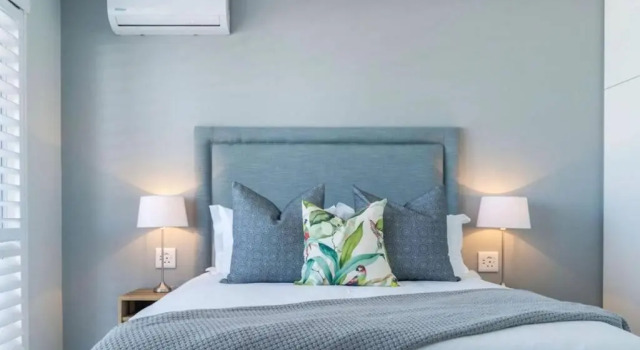 Апартаменты Waterfront Getaway, 2 Bedroom Seaside Bliss