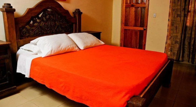 La Granja Campo Y Aventura, Book Hotel Hotels in Colon with a Pool, Swimming Pool