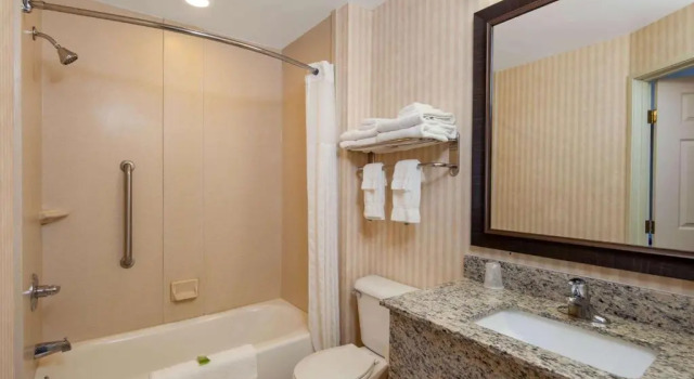 Номер Standard Comfort Inn & Suites Rochester South Mayo Clinic
