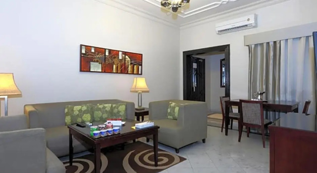 Люкс с 3 комнатами Boudl Al Khobar