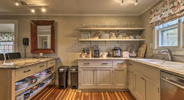 Коттедж Cozy Litchfield House w/ Fenced-in Yard & Fire Pit