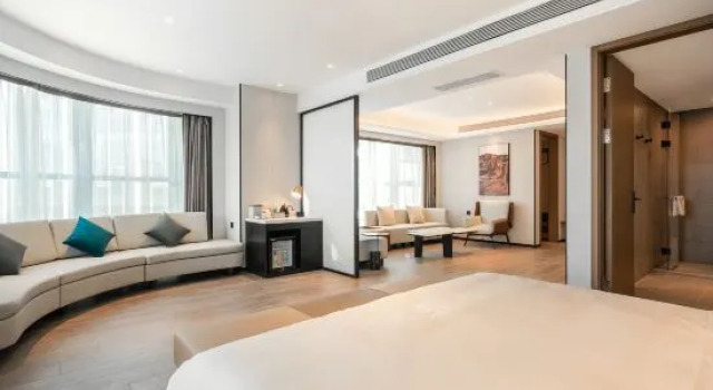 Люкс Atour Hotel Chengdu East Station Greenland 468 Center