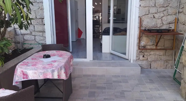 Apartments Anita, Забронировать Апартаменты/квартира Отели Приморско-Горанской жупания с парковкой, Парковка