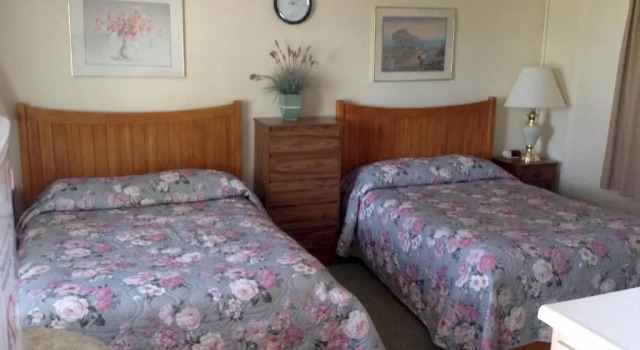 Четырёхместный номер Standard Lakeview Motel & Apartments