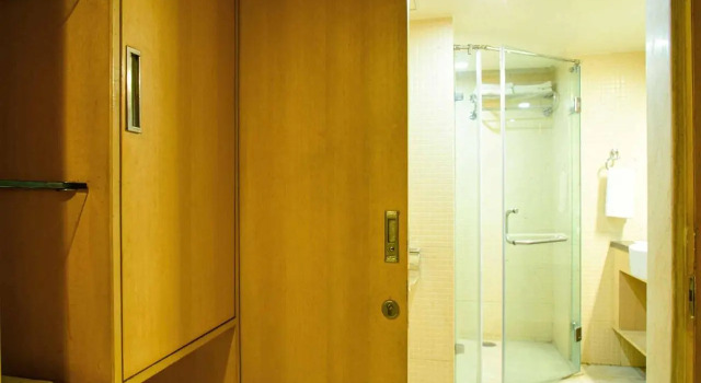 Townhouse OAK Hotel Quality Inn, Rezerwuj Hotel Abids 