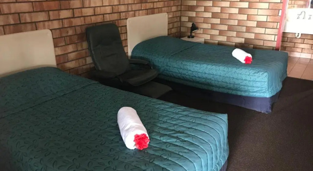 Двухместный номер Standard Miles Outback Motel