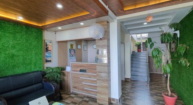 Hotel Harmony Blue Mcleodganj, Dharamshala, Забронировать Отель Отели штата Химачал-Прадеш 3 звезды, 3*