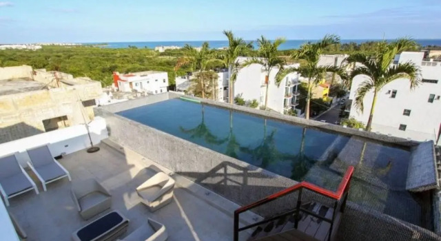 Апартаменты Charming, Huge & Bright Studio on the New 5th Avenue, 3 Blocks From the Beach!