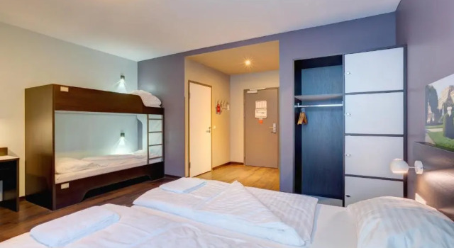 Четырёхместный номер Standard MEININGER Hotel Wien Downtown Sissi